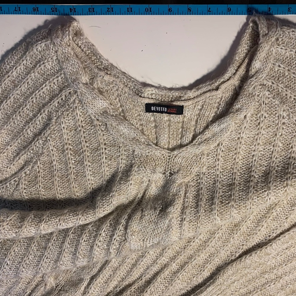 Devoted Luxury Apparel Long Metallic Knit Sweater‎ – Medium - Picture 6 of 7